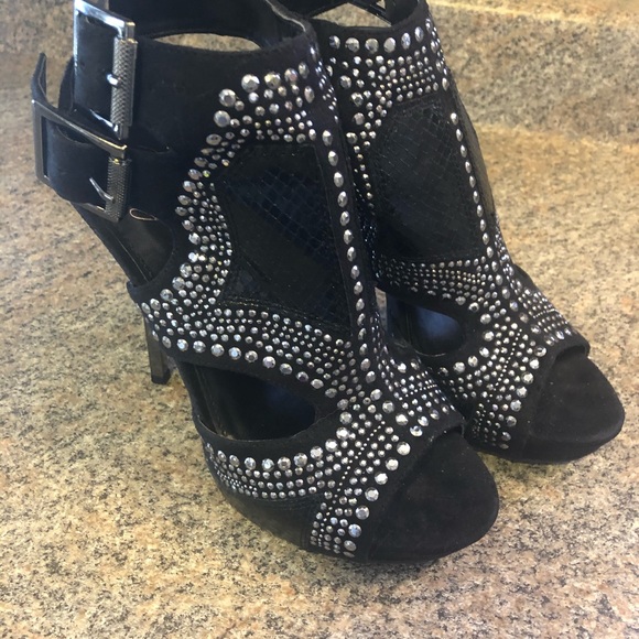 Fergie Gladiator Style Platform Heel - Picture 4 of 7